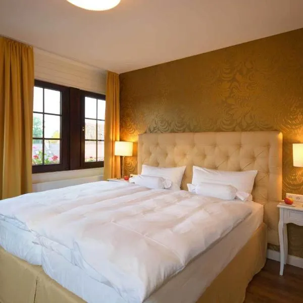 Hotel am Kirchplatz，位于萨森海姆的酒店