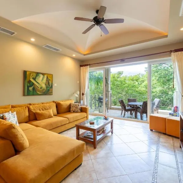 Matapalo 302- 2 Bedroom Condo At Tamarindo，位于塔马林多的酒店