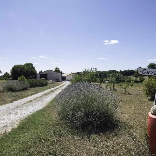 Ferme en pleine campagne，位于Castelsagrat的酒店