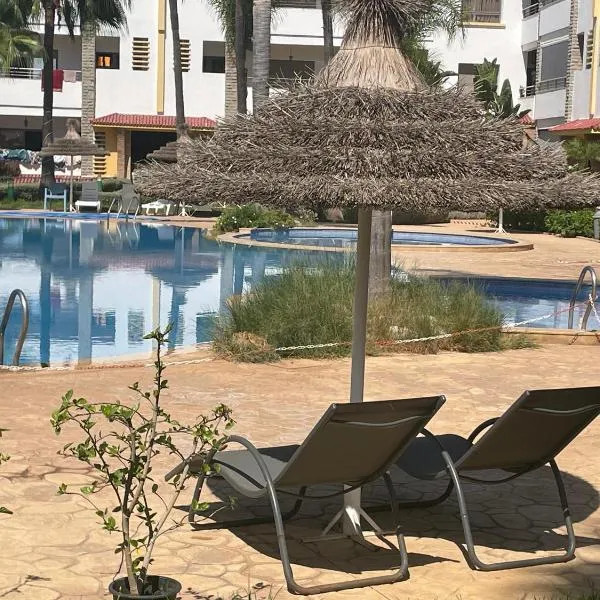 Bel appartement à skhirat plage et à 20 mn de Rabat，位于斯希拉特的酒店
