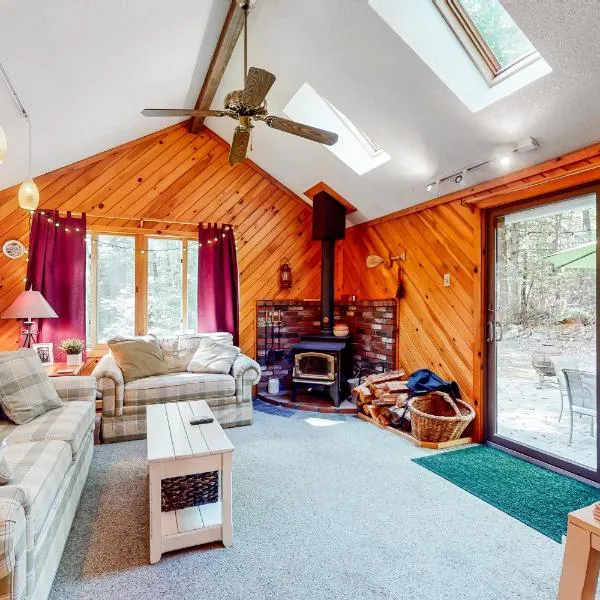 Moose Pond Retreat，位于Bridgton的酒店