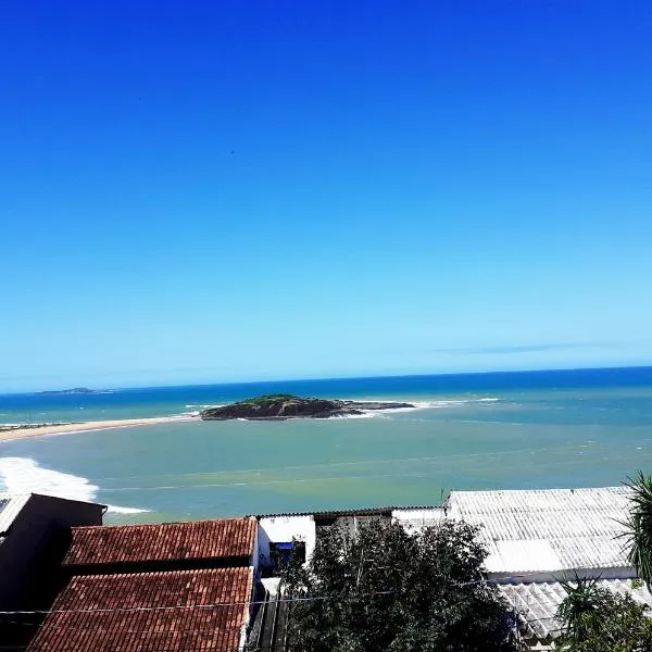 Casa na praia de Setiba com panorama fantástico，位于瓜拉派瑞的酒店