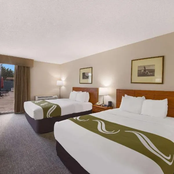 Quality Inn & Suites Canon City，位于Buckskin Joe的酒店