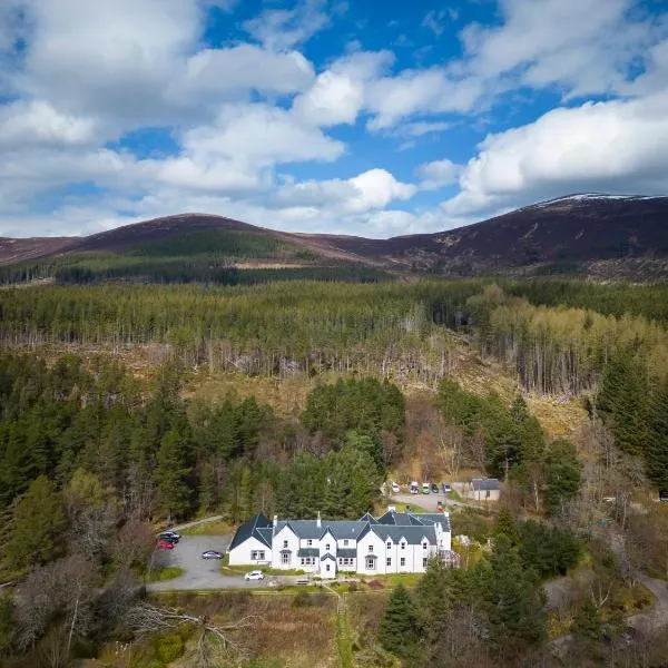 Cairngorm Lodge Youth Hostel，位于Loch Morlich的酒店