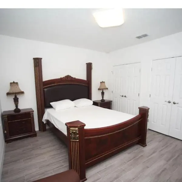 room in residential home，位于奥兰多的酒店