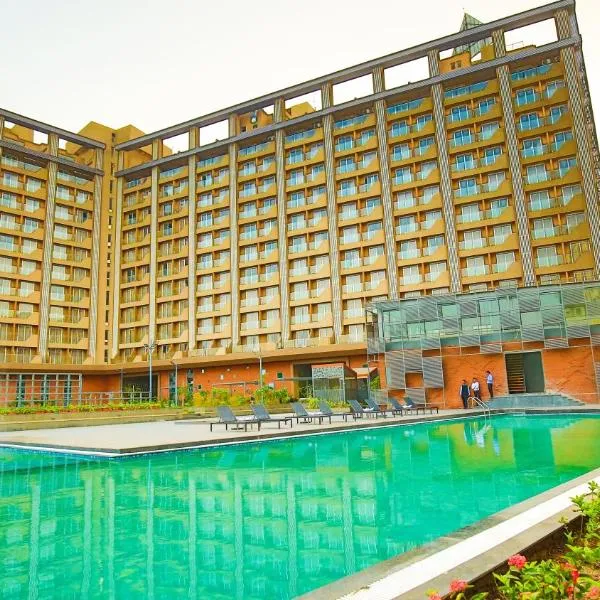 The Weekend Address，位于苏拉特的酒店