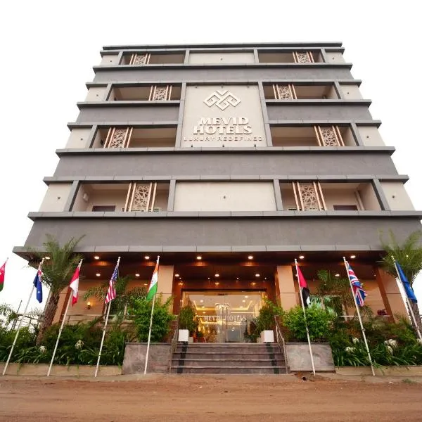Mevid Hotels，位于Ibrāhīmpatan的酒店