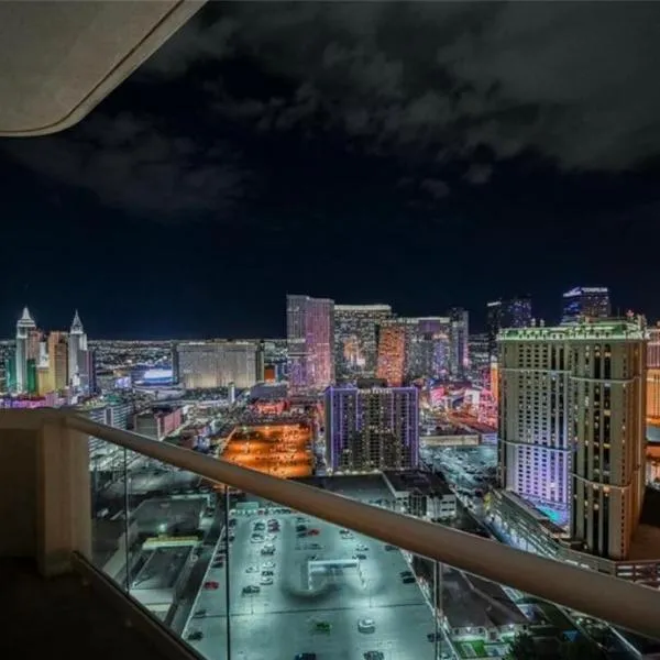 Premium Suite MGM Signature HIGH FLR Balcony Strip View，位于拉斯维加斯的酒店