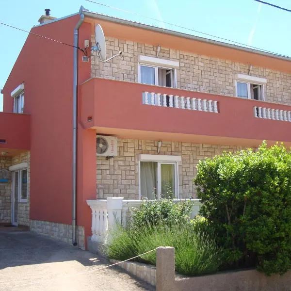 Apartment & Apartment Studio Deželjin，位于Klarićevac的酒店