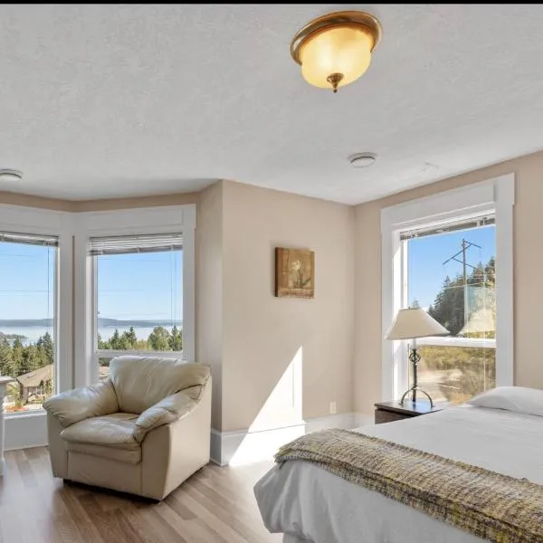 Executive pet friendly lower suite with ocean view，位于考伊琴湖的酒店