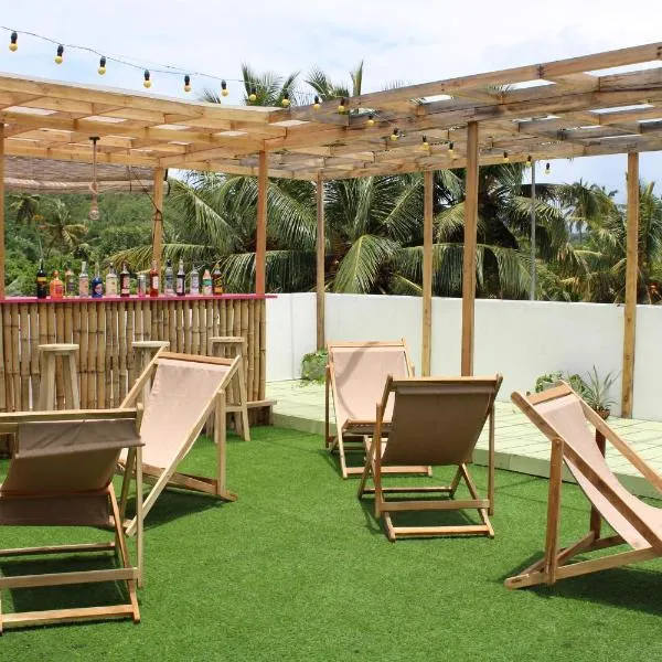 Sun & Moon Hostel，位于米瑞莎的酒店