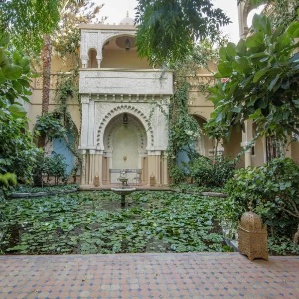 Riad Dar El Malaika，位于艾宰穆尔的酒店