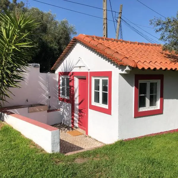 Lisbon Cozy House w/Garden and Pool，位于Valejas的酒店