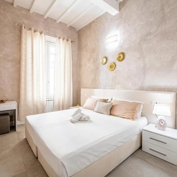 [5 Minuti - Duomo] Tripla Suite Luxury，位于佛罗伦萨的酒店
