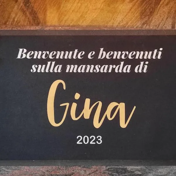 Sulla mansarda di Gina，位于帕拉贾诺的酒店