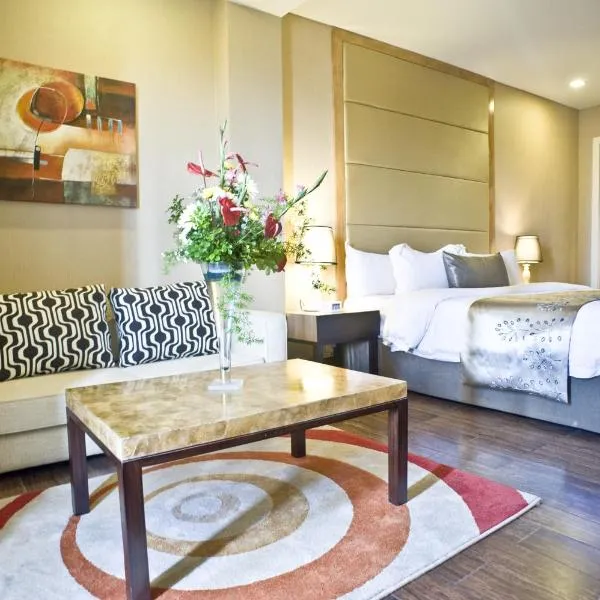 Goldberry Suites and Hotel - Mactan，位于Bangcal的酒店
