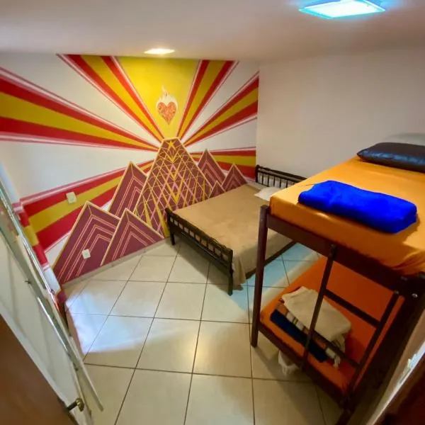 HOSTEL Divinópolis，位于迪维诺波利斯的酒店