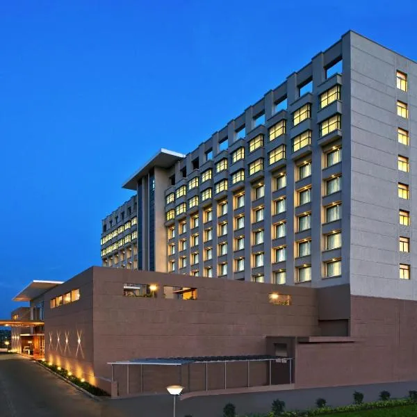 Welcomhotel by ITC Hotels, GST Road, Chennai，位于Singapperumālkovil的酒店