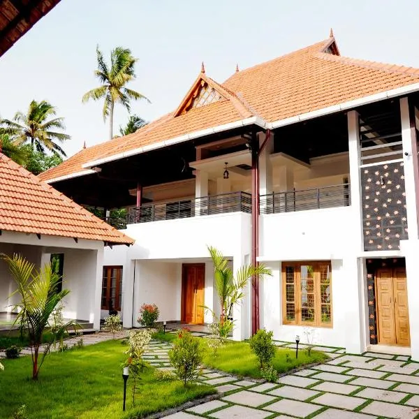 Kalloos Island Backwater Resort，位于奎隆的酒店