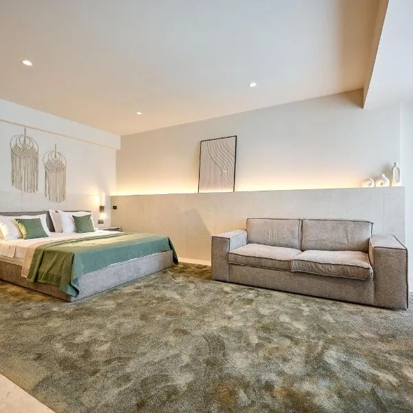 Alezzi Infinity Aparthotel & Spa，位于北马马亚-讷沃达里的酒店