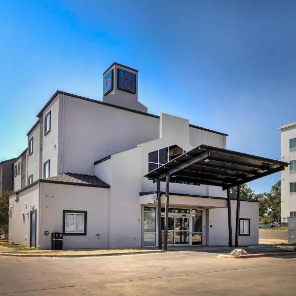 Motel 6-Cedar Park, TX，位于Liberty Hill的酒店