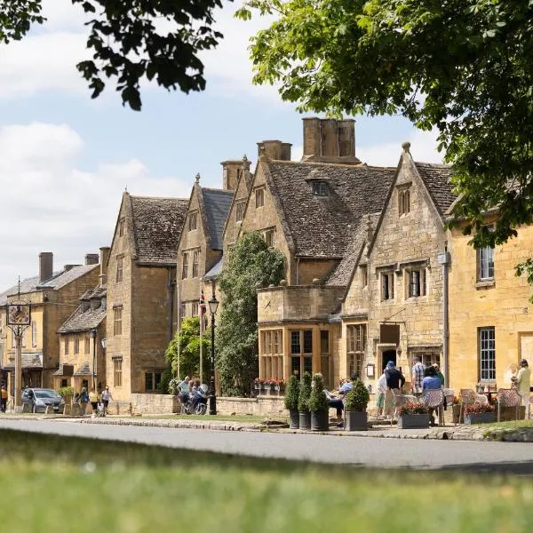 The Lygon Arms - an Iconic Luxury Hotel，位于伊夫舍姆的酒店