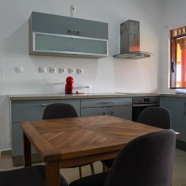 MANA - SRFB 5，位于Mana的酒店