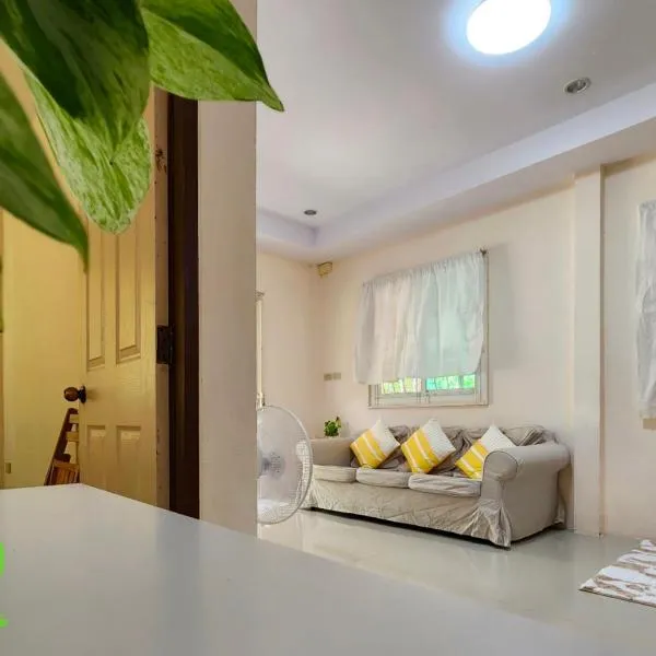 HOMEis Villa Sattahip，位于Ban Tao Than的酒店