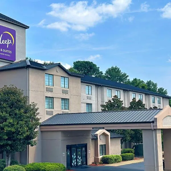 Sleep Inn & Suites Columbus State University Area，位于哥伦布的酒店