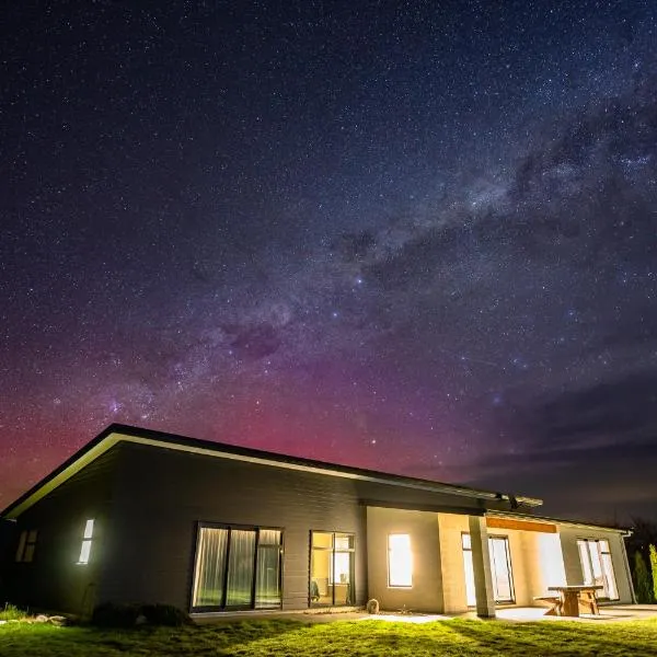 Ben Ohau Views On The Drive，位于特威泽尔的酒店