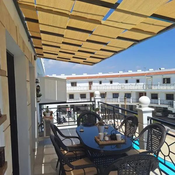 Paramount Gardens Resorts D204，位于Tersephanou的酒店