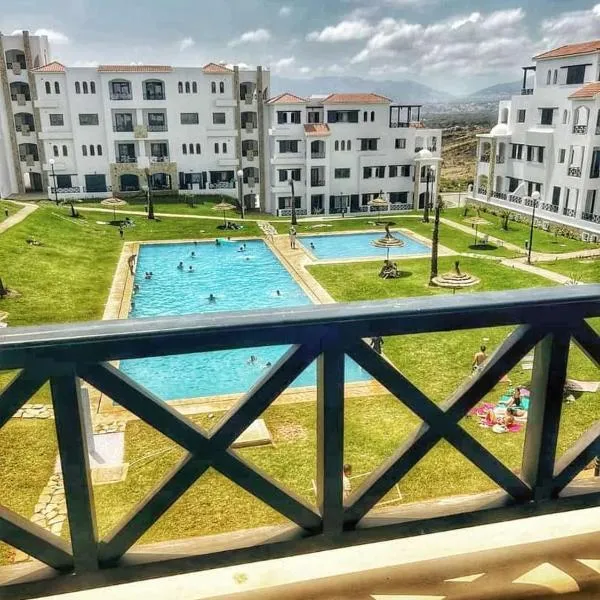 Lilac's garden vue montagnes et jardins，位于卡博尼格洛的酒店