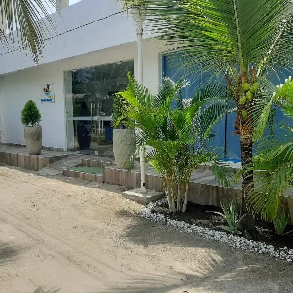 Hotel Sunset Beach，位于Manzanillo的酒店