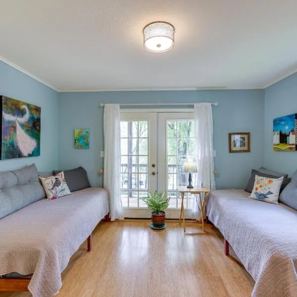 Lakefront Cottage by Little Golden Gate Bridge，位于尤里卡斯普林斯的酒店