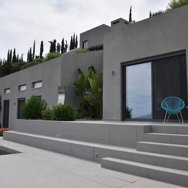 Stylish Villa - Skylodge，位于托隆的酒店