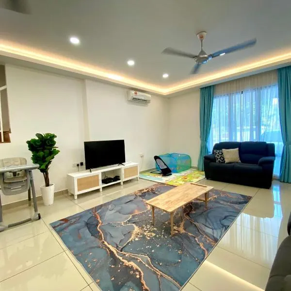 Little Boo Homestay @ Kota Warisan，位于雪邦的酒店