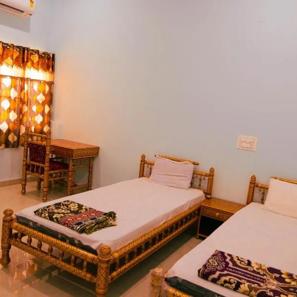 ISKCON Pandharpur's Chandrabhaga Guest House，位于潘达尔普尔的酒店