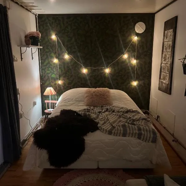 Elämyksellinen majoitus farmilla，位于Kälviä的酒店