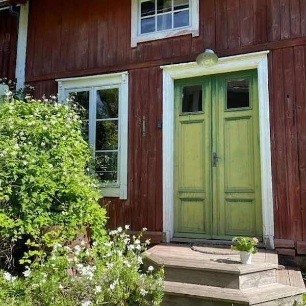 solen-havet-tystnaden，位于Väddö的酒店