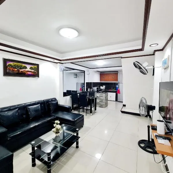 Calapan City Fully Furnished House Transient near XentroMall L39，位于Calapan的酒店
