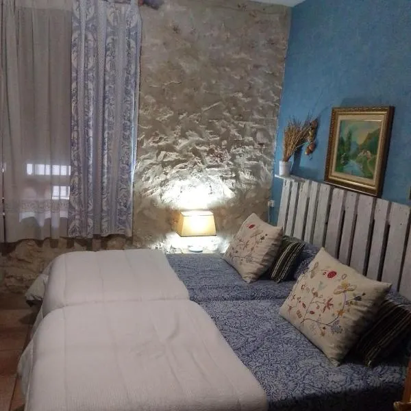 Habitación en Ocaña，位于Dosbarrios的酒店