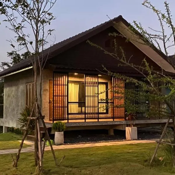 P Villa Homestay，位于Ban Bang Krasan的酒店