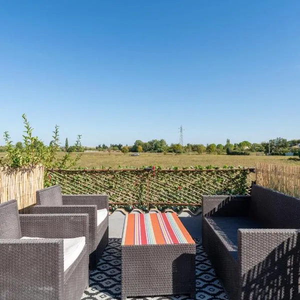 Appart Aux portes de la Camargue，位于Manduel的酒店