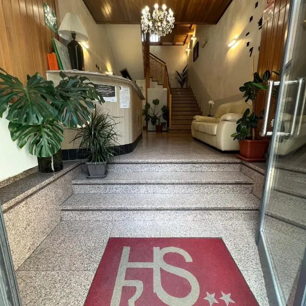 塞斯特雷住宿酒店，位于Vinovo的酒店