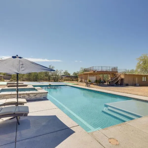 Oro Valley Retreat with Pool, Spa and Rooftop Views!，位于托尔托利塔的酒店