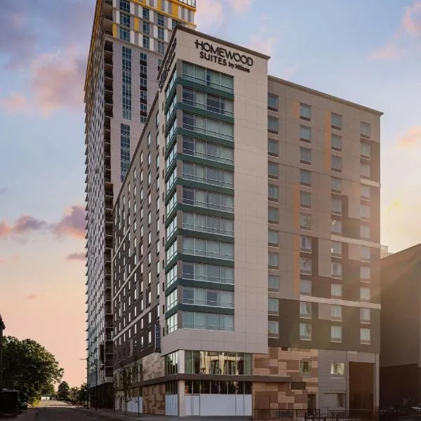 Homewood Suites By Hilton Charlotte Uptown First Ward，位于夏洛特的酒店