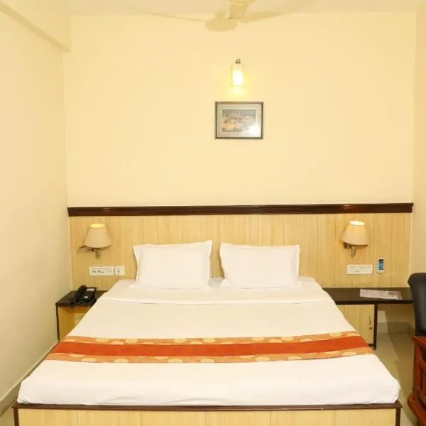 Hotel Shrie Shaanth，位于塞勒姆的酒店