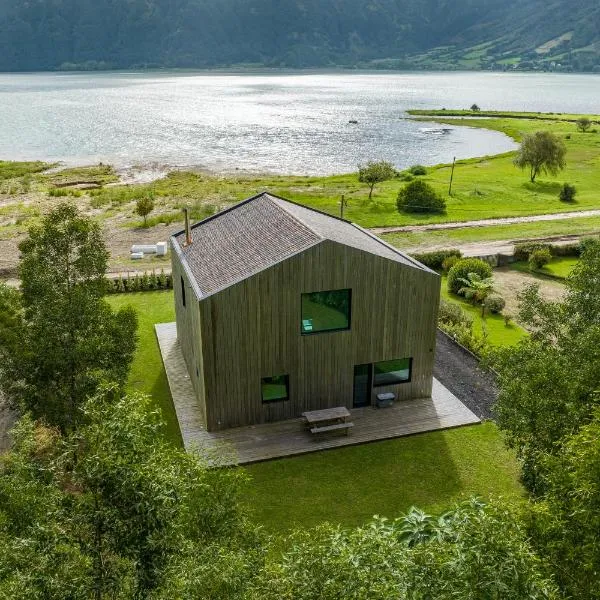 Sete Cidades Lake Cabin - Casa da Lagoa，位于蓬塔德尔加达的酒店