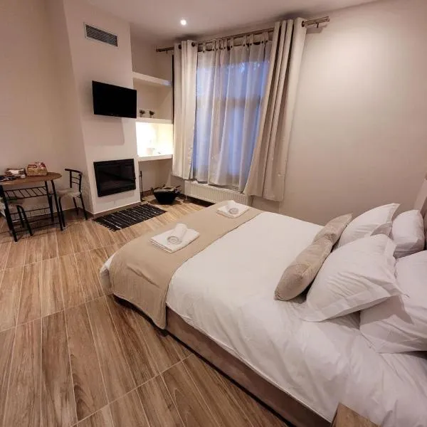 Kleodora Apartments，位于阿拉霍瓦的酒店