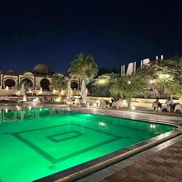 Elphardous Oasis Hotel，位于Naqādah的酒店
